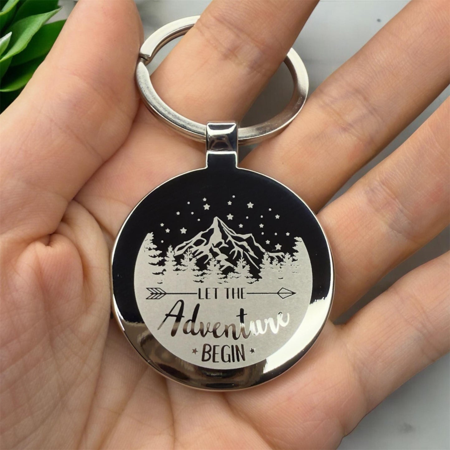 Round Keychain with Custom Name or Logo - Custom Logo Keychain - Personalized Leather and Metal Keychain