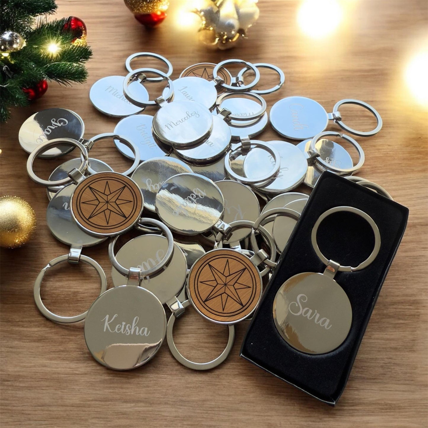 Round Keychain with Custom Name or Logo - Custom Logo Keychain - Personalized Leather and Metal Keychain