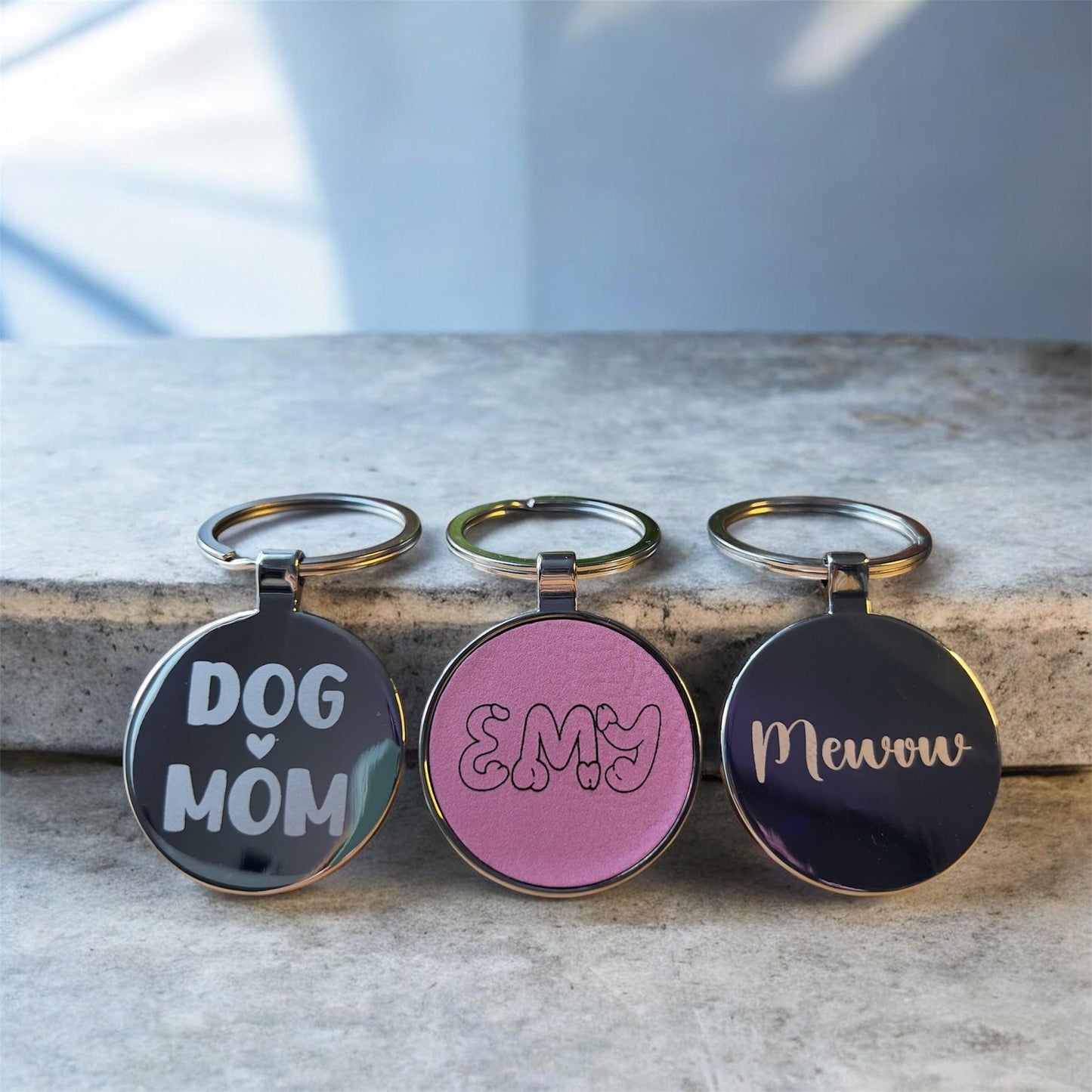 Round Keychain with Custom Name or Logo - Custom Logo Keychain - Personalized Leather and Metal Keychain