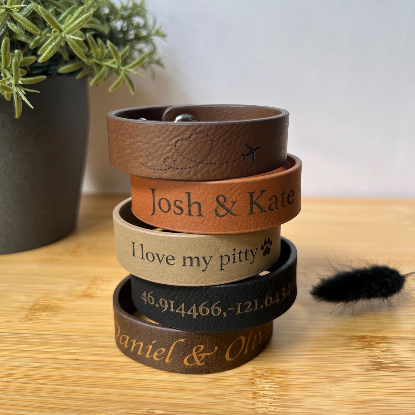 Personalized Leather Bracelet, Custom Word Bracelet for Men Women, Reminder Bracelet, Leather Cuff Bracelet Engraved, Gifts for Boyfriend