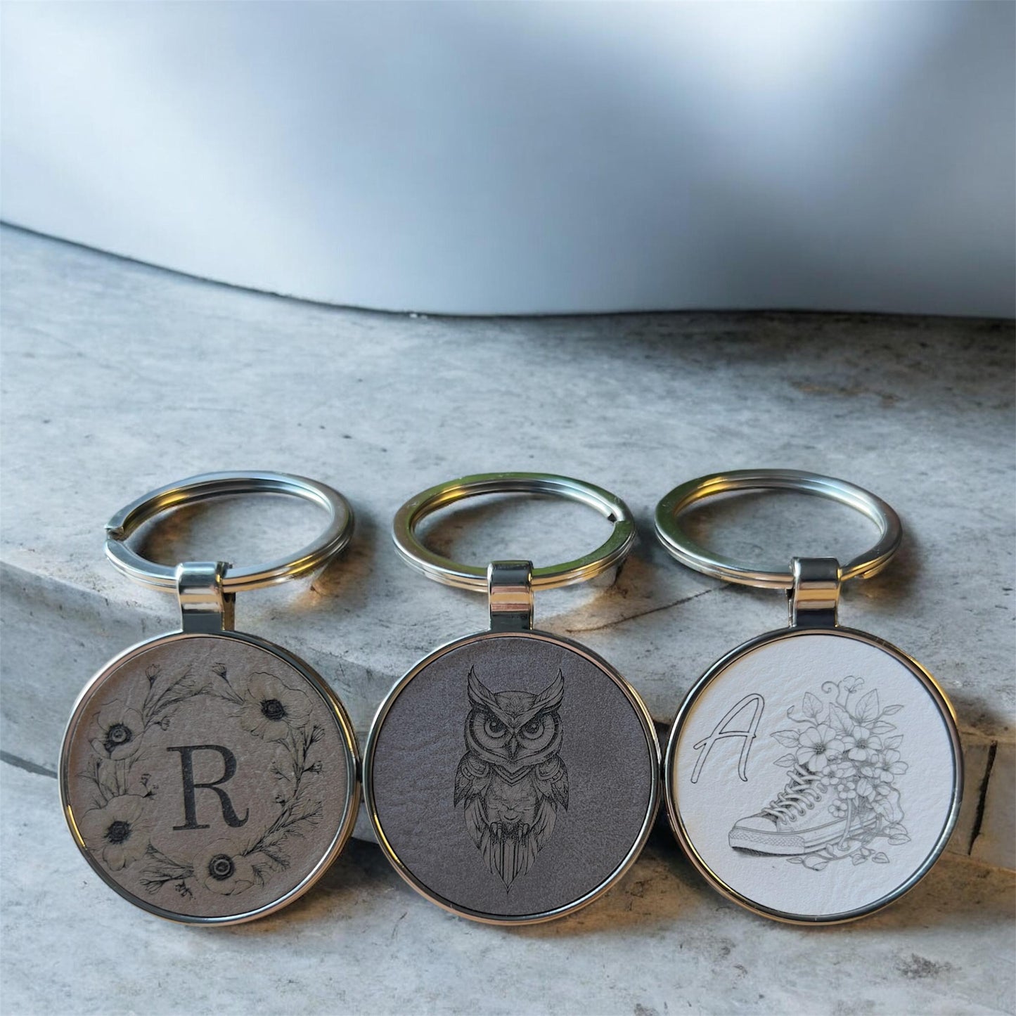 Round Keychain with Custom Name or Logo - Custom Logo Keychain - Personalized Leather and Metal Keychain